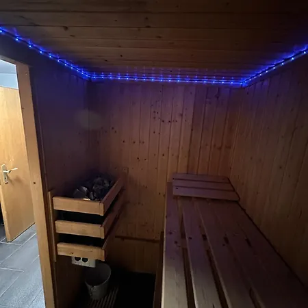 Haus-36 *